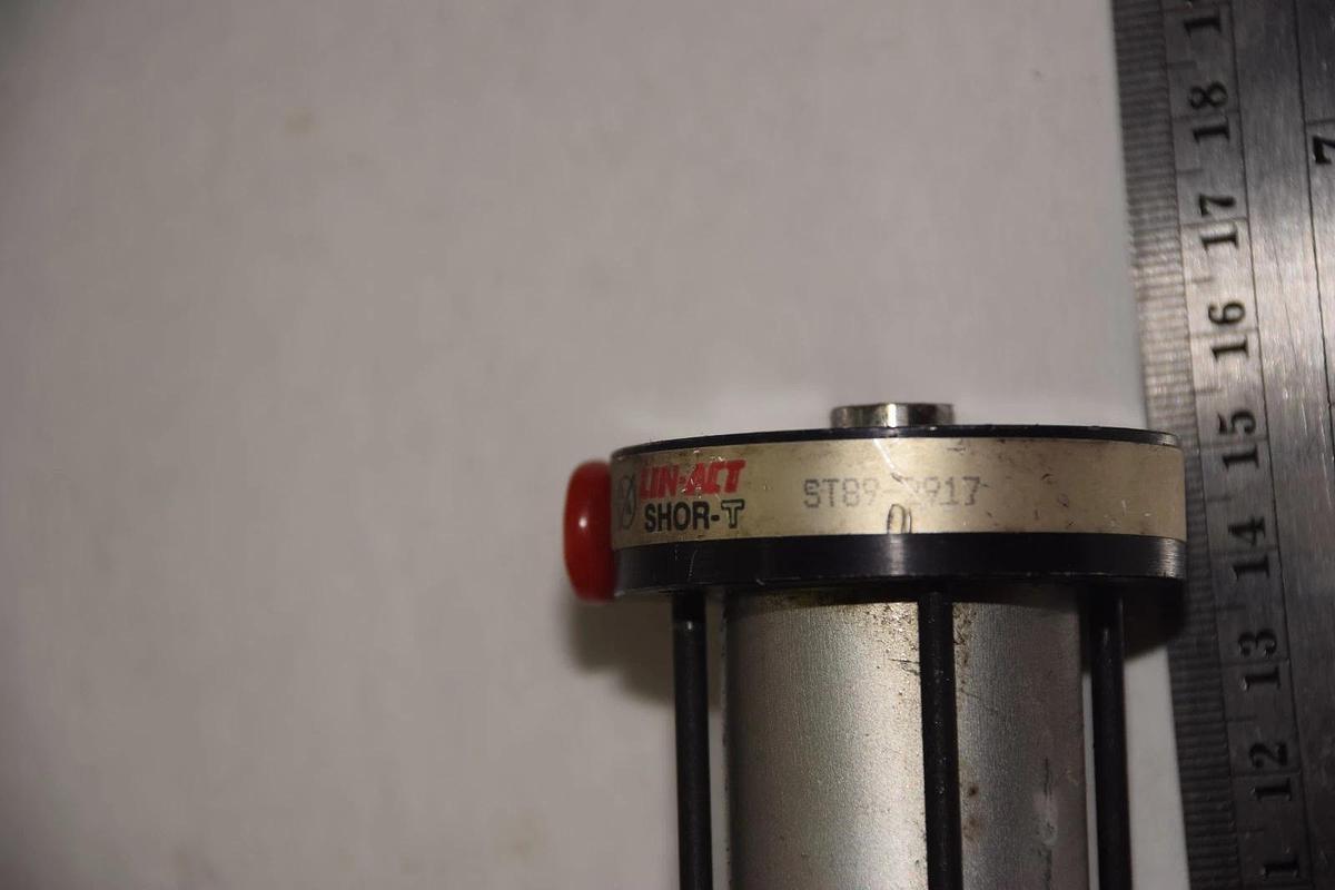 LIN-ACT ST-1.125X25-4 ST89-2917 SHOR-T PNEUMATIC CYLINDER NEW