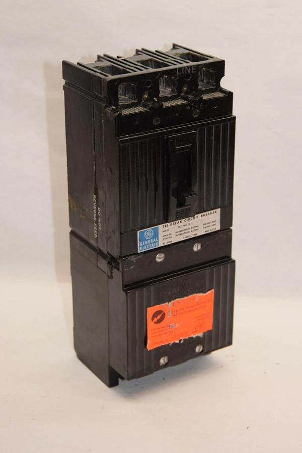 Used GE GENERAL ELECTRIC TB13100AW 100A 100 Amp 100A 600Vac 3P Circuit Breaker