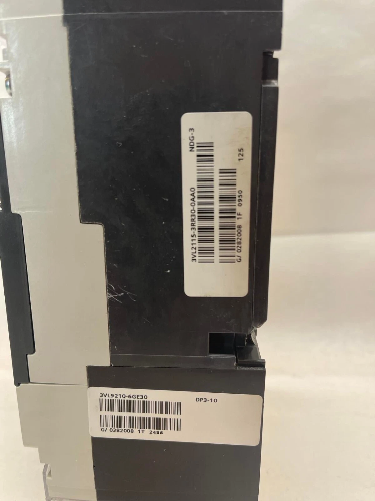 Used SIEMENS HDGA 3vl2110-2ge33-0aa0 CIRCUIT BREAKER 600V 100 Amp 100 A HDX3P100