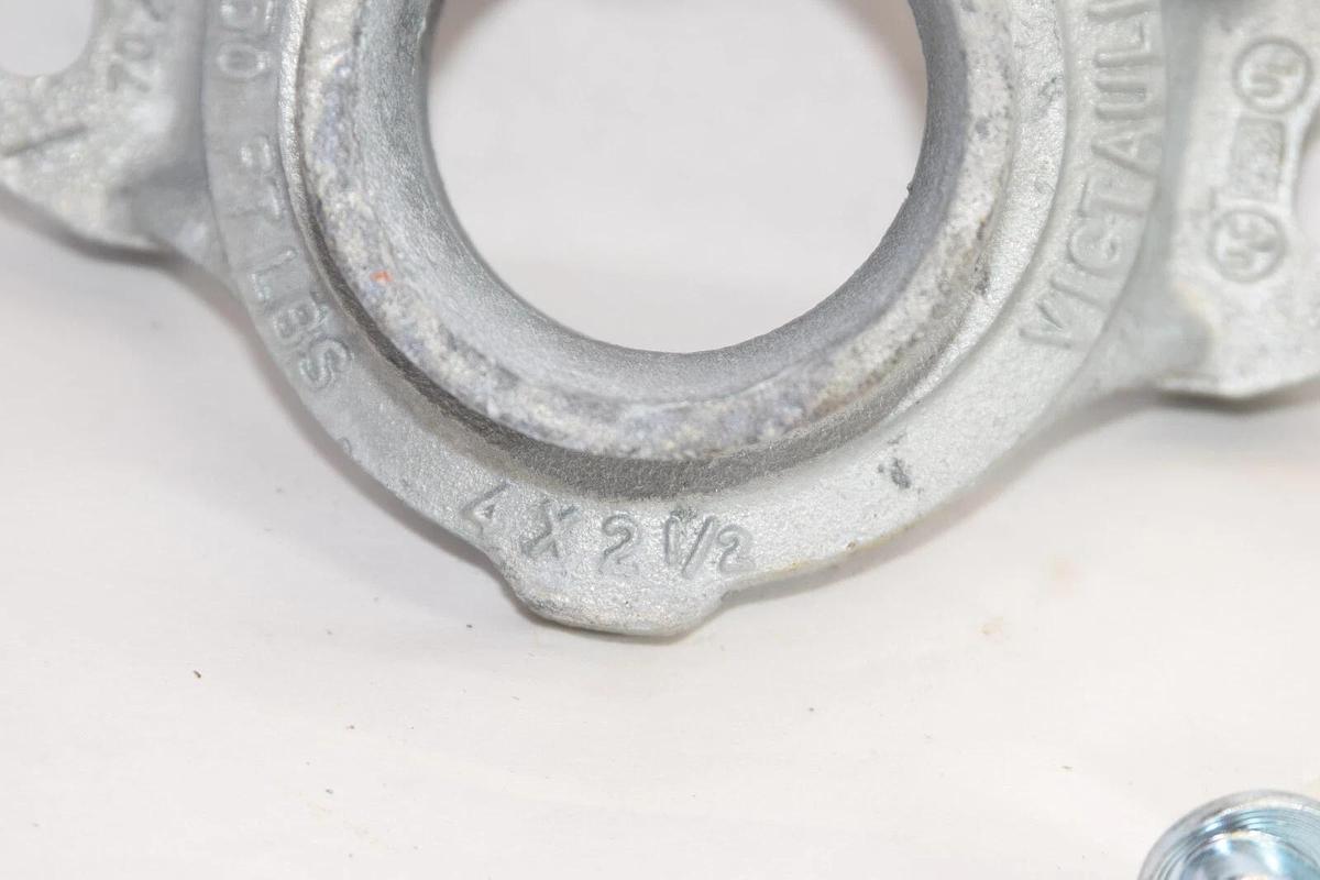 (NEW) VICTAULIC 4/114.3 920/422 Mechanical Tee Bolted Branch Outlet