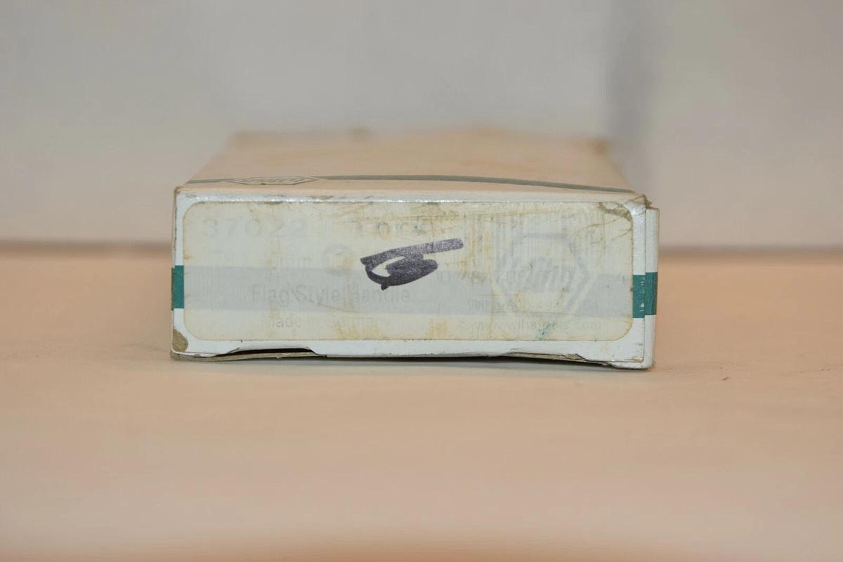 NEW (BOX OF 30) WIHA 37022 T8 x 40mm 370/T8 TORX KEY WRENCH GREEN FLAG STYLE