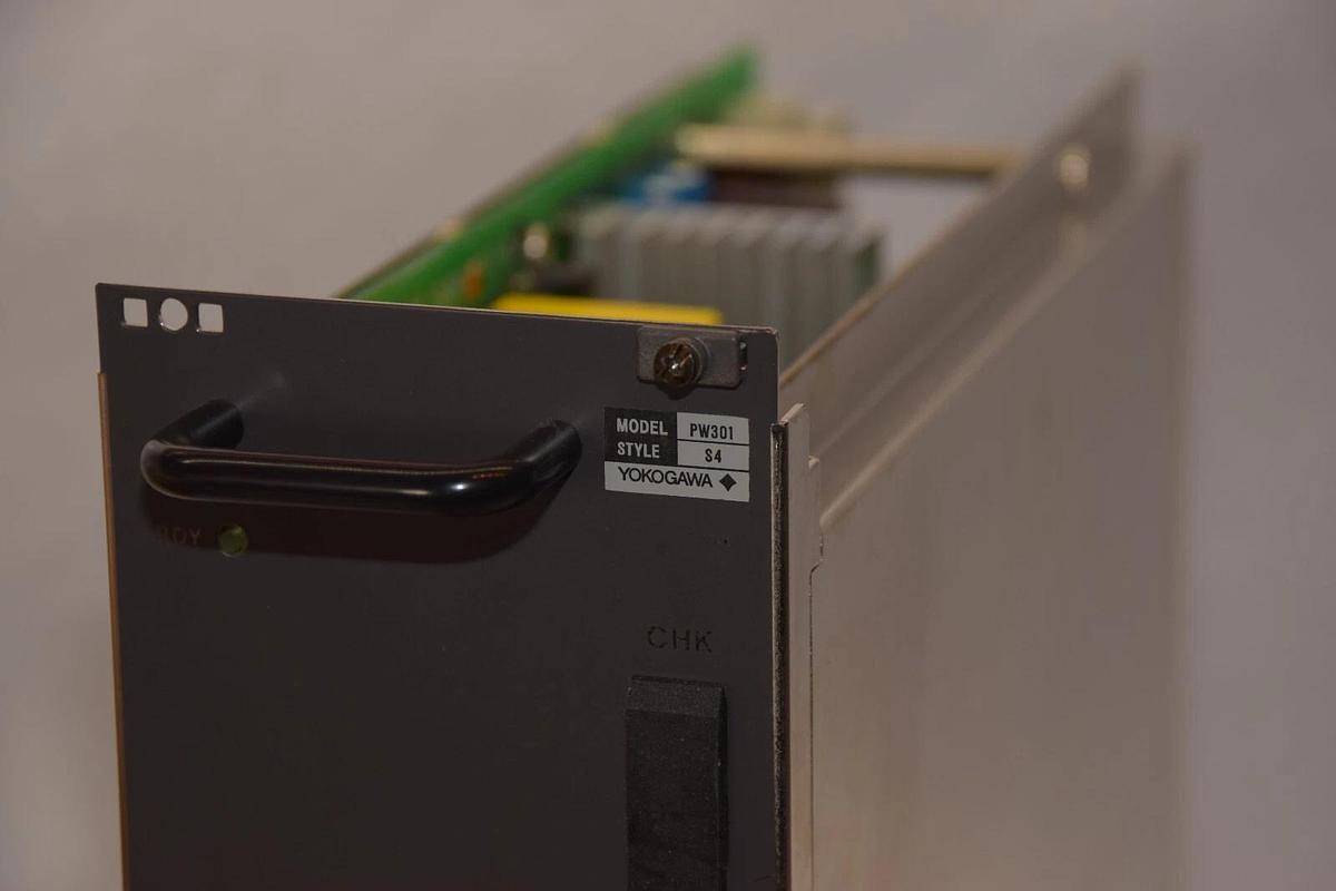 (NEW) YOKOGAWA PW301 100-120Vac 50/60Hz 6.0A Power Supply