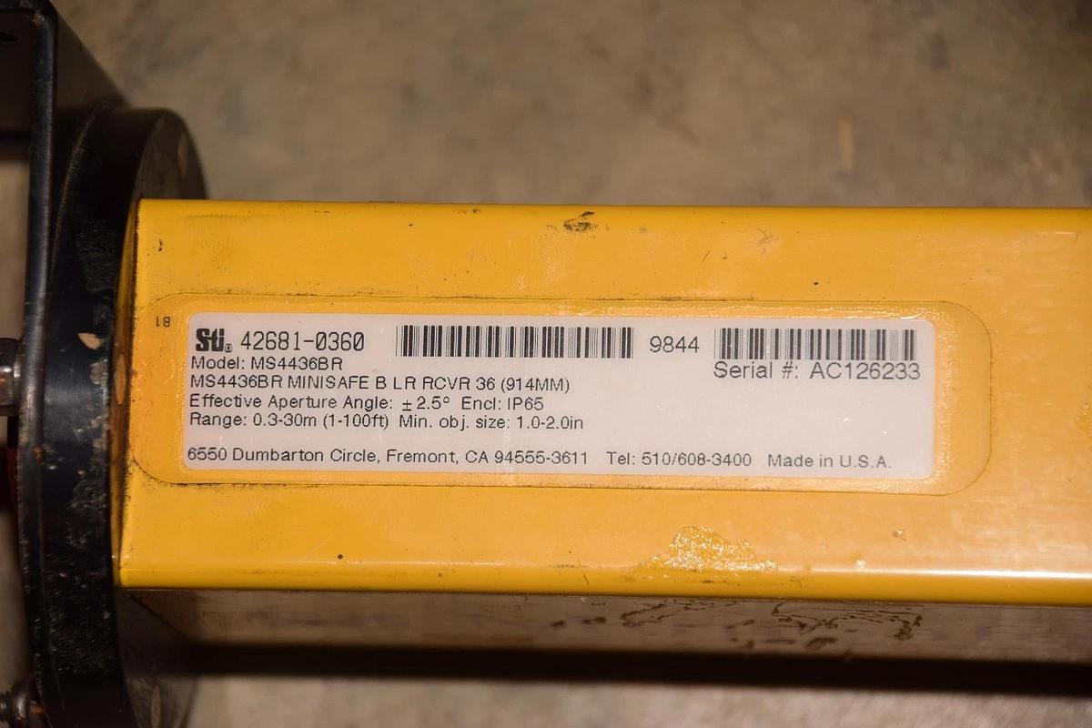 Used STI MINISAFE MS4436BR 42681-0360 0.3-30m RECEIVER SAFETY LIGHT CURTAIN