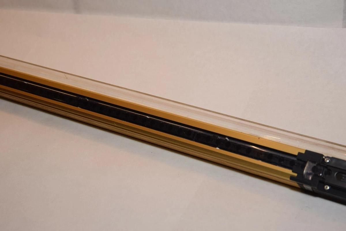 Used SUNX SF4B-H64-01 E V2 Emitter Safety light curtain Matsushita Electric PANSONIC