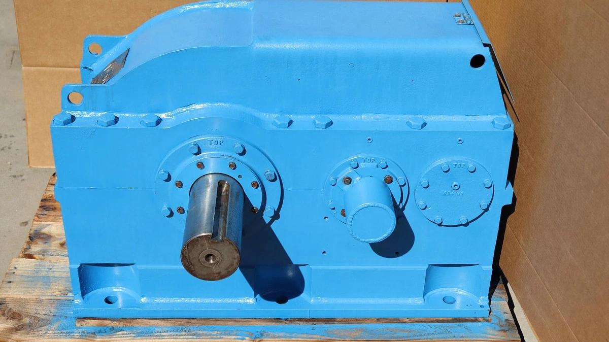 FALK 2090Y1-S Enclosed Gear Drive Speed Reducer Gearbox Ratio 3.65 SF 1.51