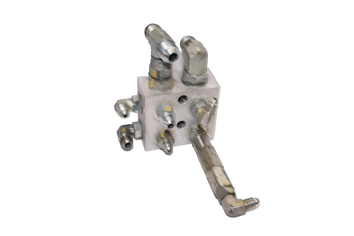 Used Sun Hydraulics M10335-1 41/11 Manifold Valve Block