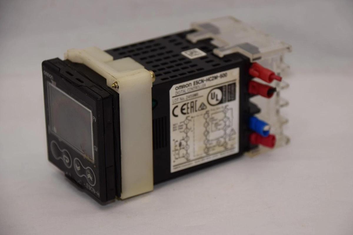 Used OMRON E5CN-HC2M-500 , E5CNHC2M500 Digital Temperature Controller