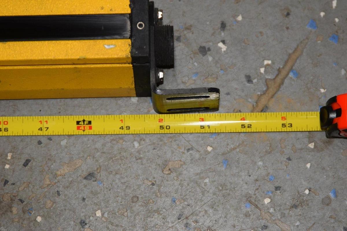 Used HONEYWELL Light Curtain 3LC48 Detector 3 Light Curtain