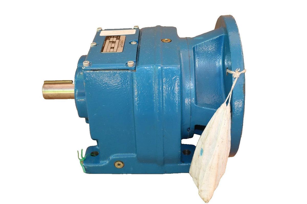 Radicon Gear Box Speed Reducer M04223.6BANS6 13.5hp Ratio 3.585 488rpm  *NOS*