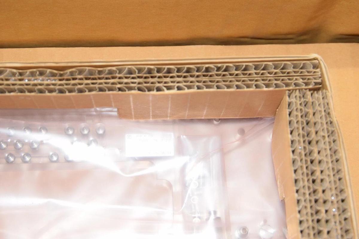 (NEW) SMC AXTM0291-A AXTM0291A Manifold