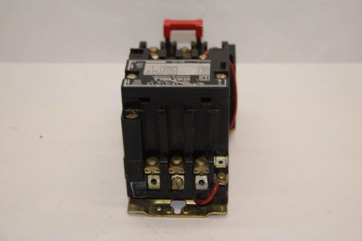 Used SQUARE D Starter 8536 SB0-2 SB02 SBO-2 SBO2 8536SB0-2 Size Sz 0 110/120v Coil