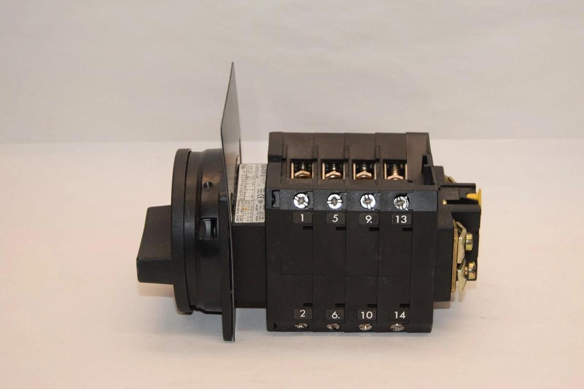 (NEW) Klockner Moeller 63A EATON T5B-4-15164/EA/SVB  Rotary Cam Switch