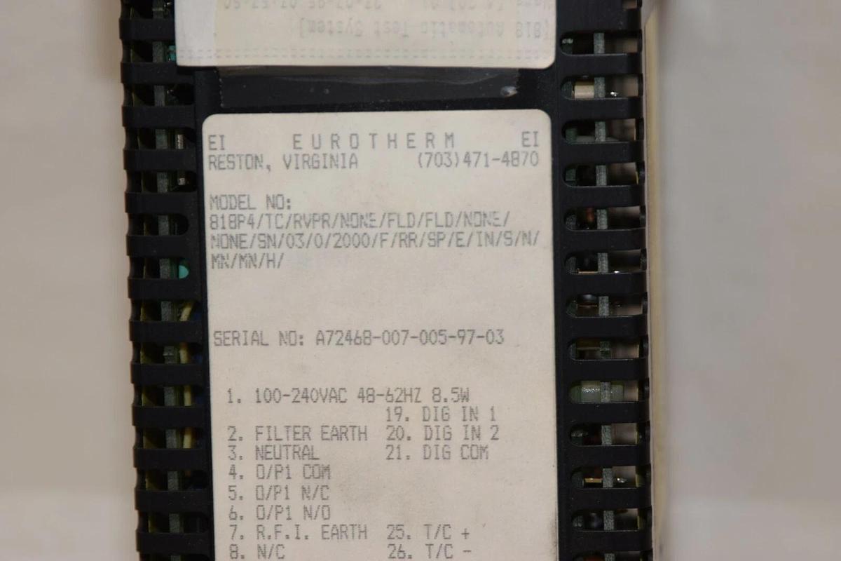 (NEW) EUROTHERM 818P4/TC/RVPR/ 176558 100-240Vac 48-62Hz 8.5W Temp. Controller
