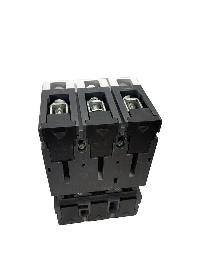 Siemens 3VL1706-1DD33-0AA0-Z, 3 Pole, 63 amp, Circuit Breaker, Open Box - NEW