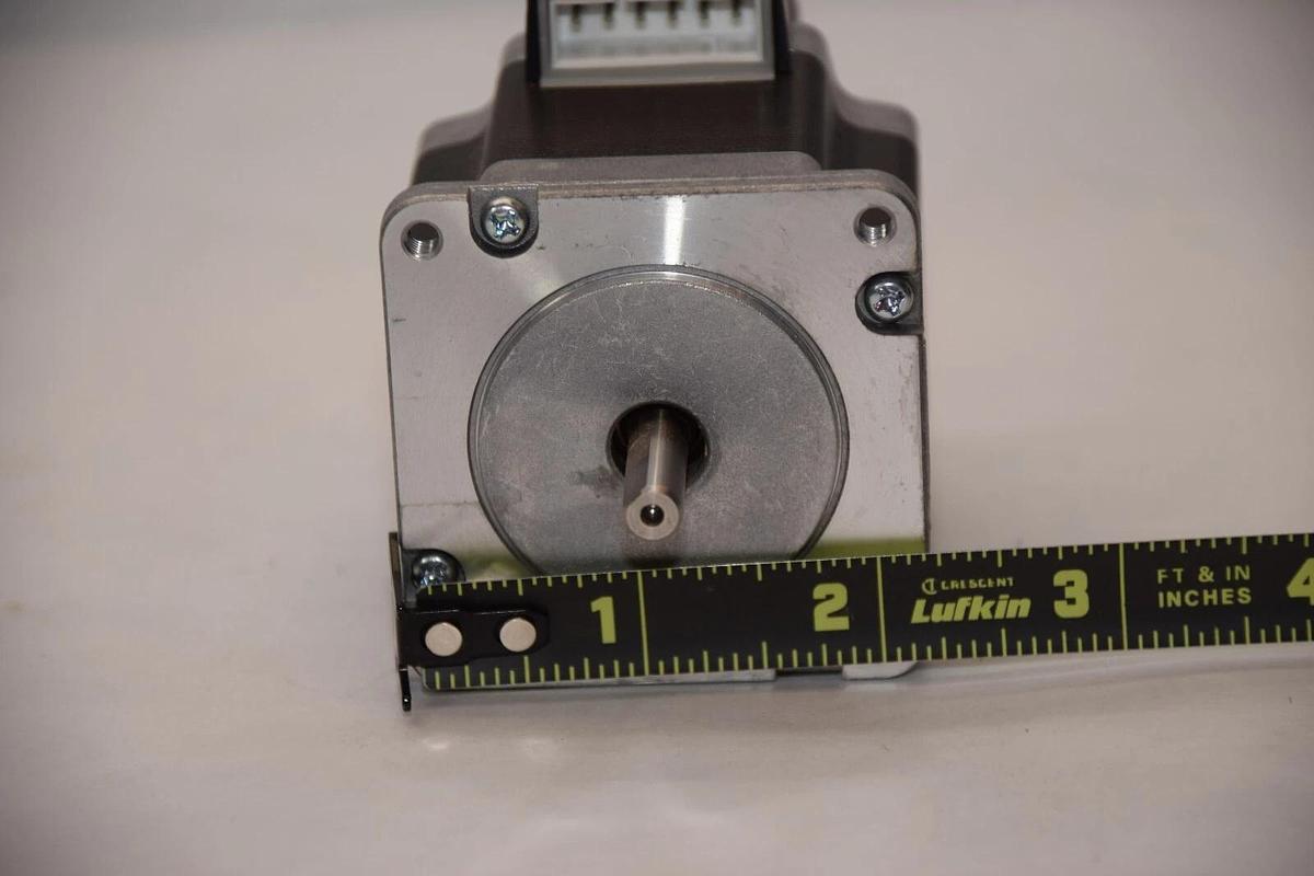 Used VEXTA Oriental 2 phase Stepping Motor PKP266MD28BA-C2 w/ E5-400-250-NE-S-D-G-B