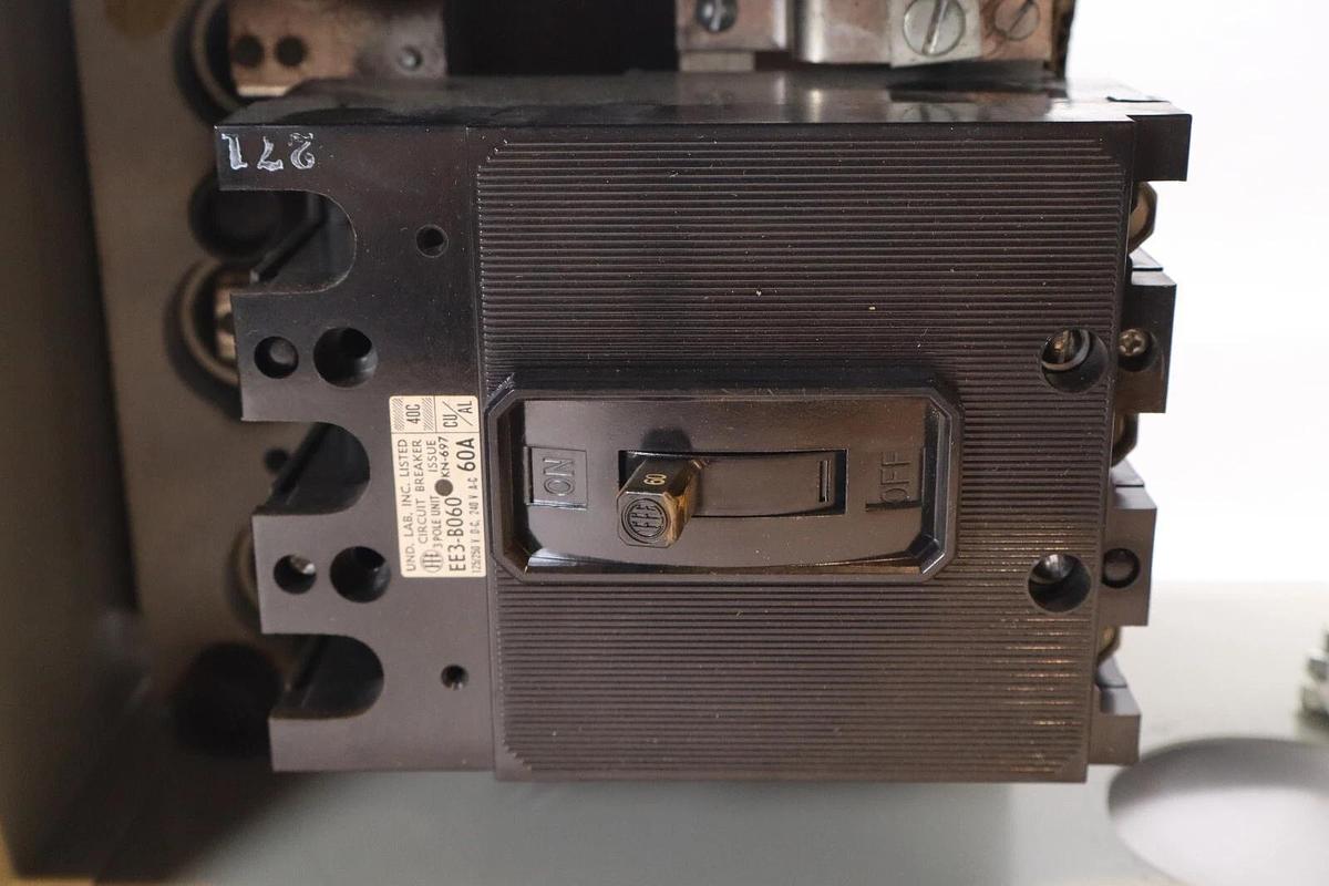 Siemens ITE 100A Busway Plug Plug-In BDEHR100 BDEH4060UR 3ph 4W 600v *REFURB*