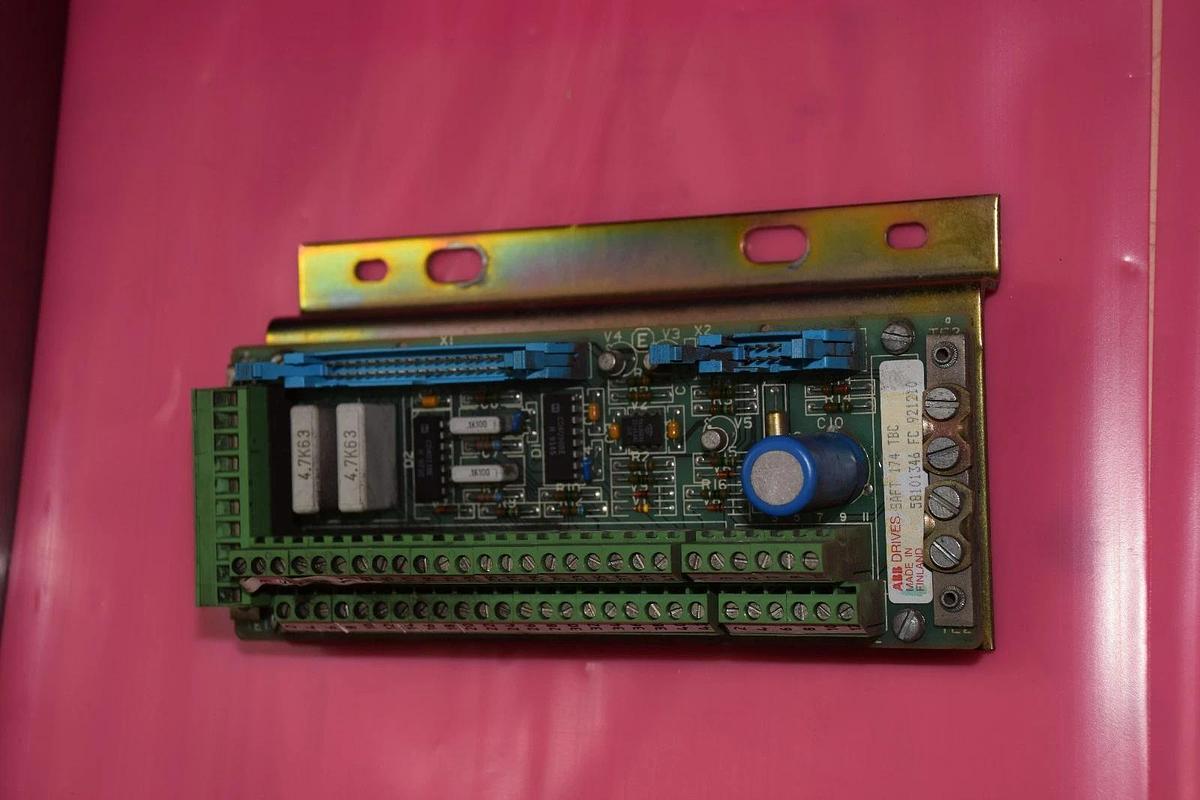 Used ABB SAFT 174 TBC 58101346 FC 921210 TERMINAL BLOCK BOARD