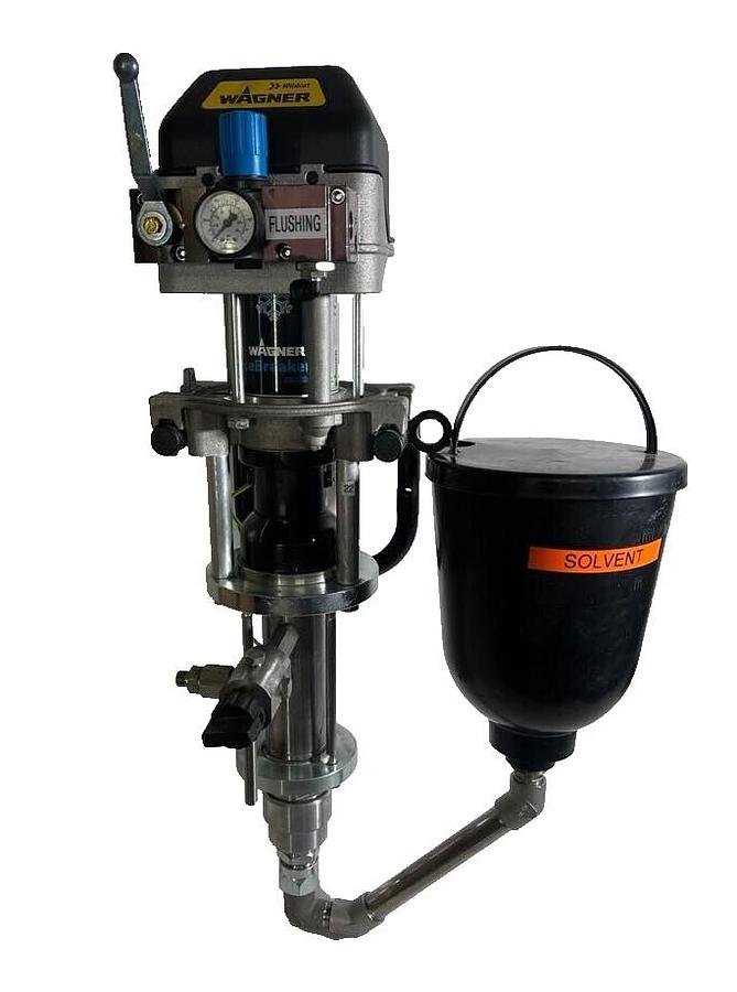 Used Wagner Wildcat 10-70 LP Low Pressure Piston Pump 10-70LP 10:1 4.0MPa w/ Hopper