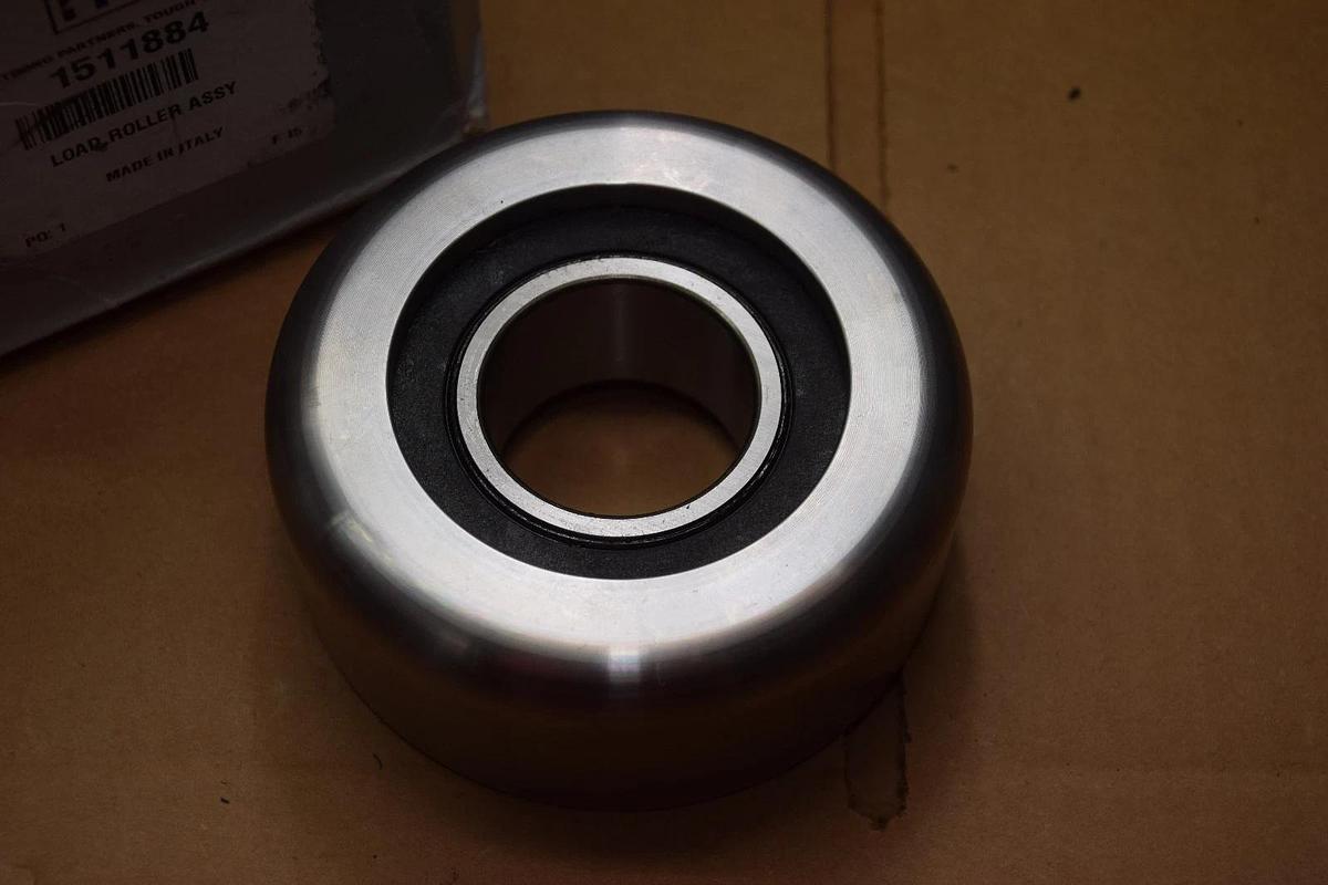 HYSTER 1511884 LOAD ROLLER Mast Bearing ASSEMBLY NEW