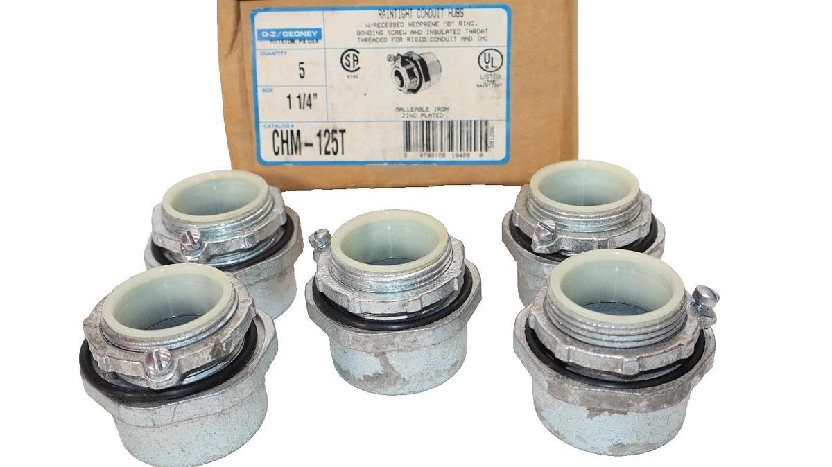 O-Z / Gedney CHM-125T 1-1/4" Raintight Conduit Hub (New - Box of 5)