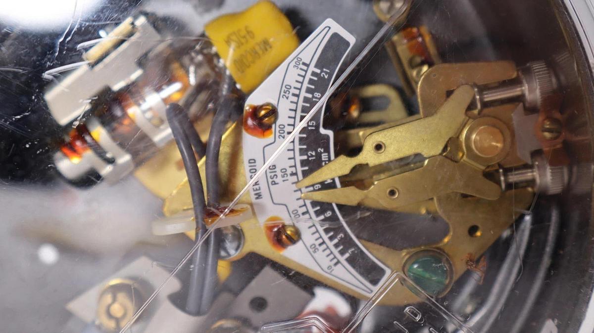 Used MERCOID DA-31-2-9 SPEC. 1325 Pressure Switch
