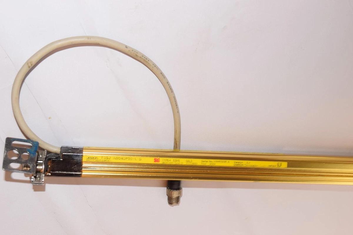 Used Omron F3SJ-A0845P30-L-S Type 4 Safety Light Curtain