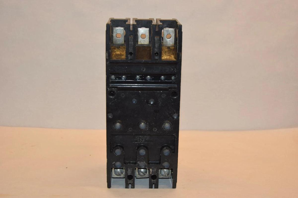Used AMERICAN Type NFJ MG-8704 225A 480Vac 3 Pole Circuit Breaker