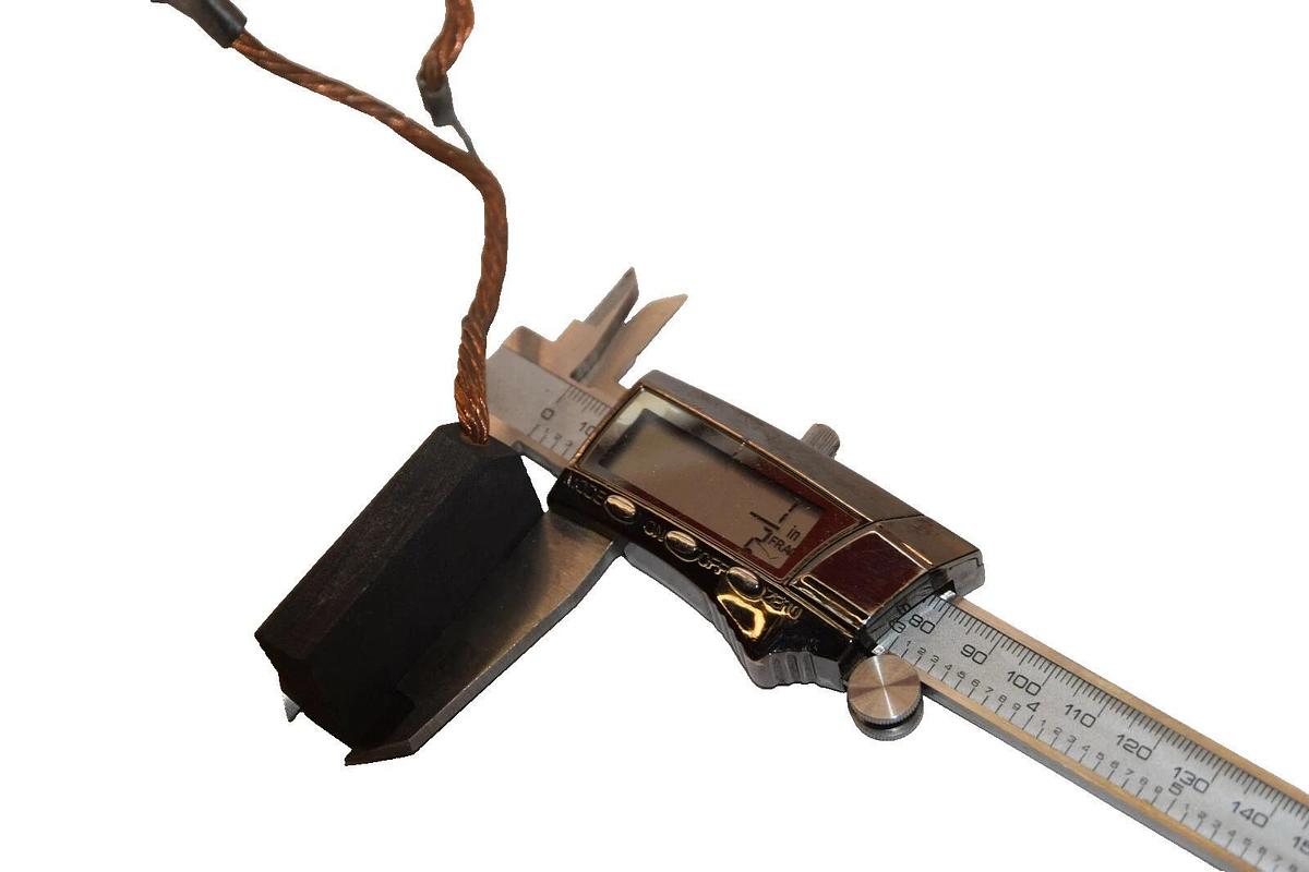 Southern 43 #43 1-1/4" x 1/2" x 3/4" Carbon Brush (New - Lot of 3)