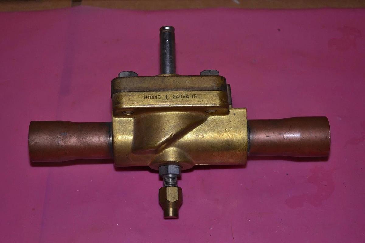 Used NO NAME SOLENOID VALVE W9443 1 240RA 16