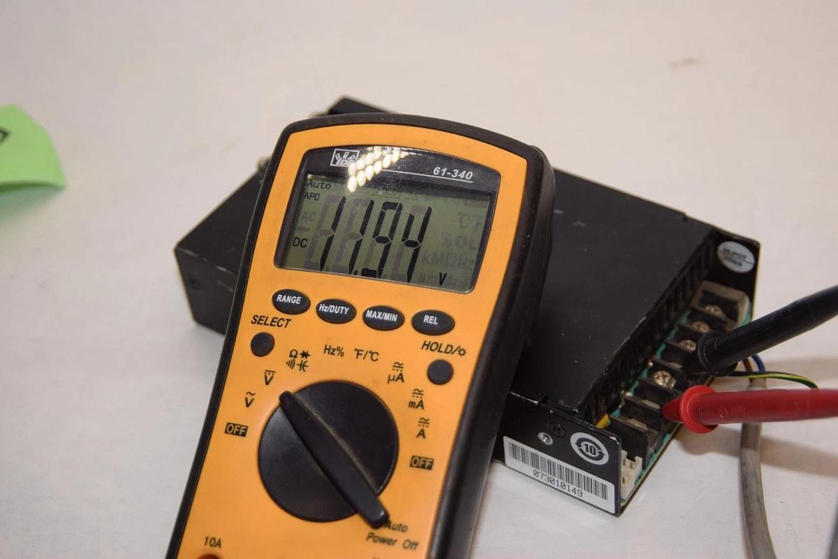 Used XP POWER SDC320AS12-E 12V 26.66A Power Supply Converter *Missing Some Lug Screws