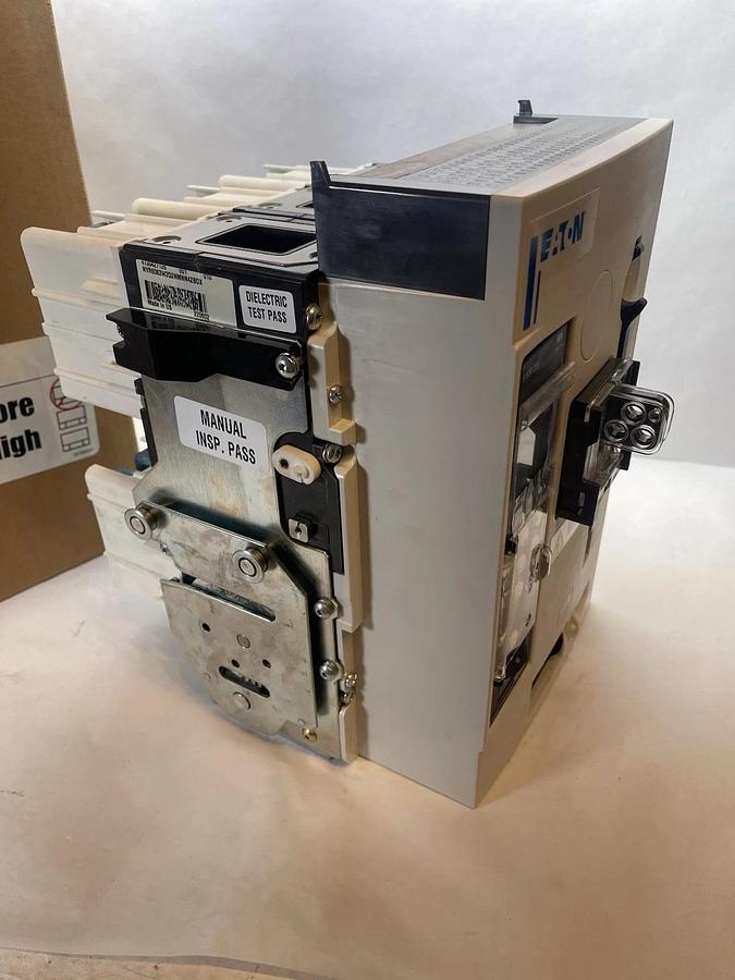 (New) Eaton Power Defense NYR6083W Insulated Case Circuit Breaker 800 Amp  800A