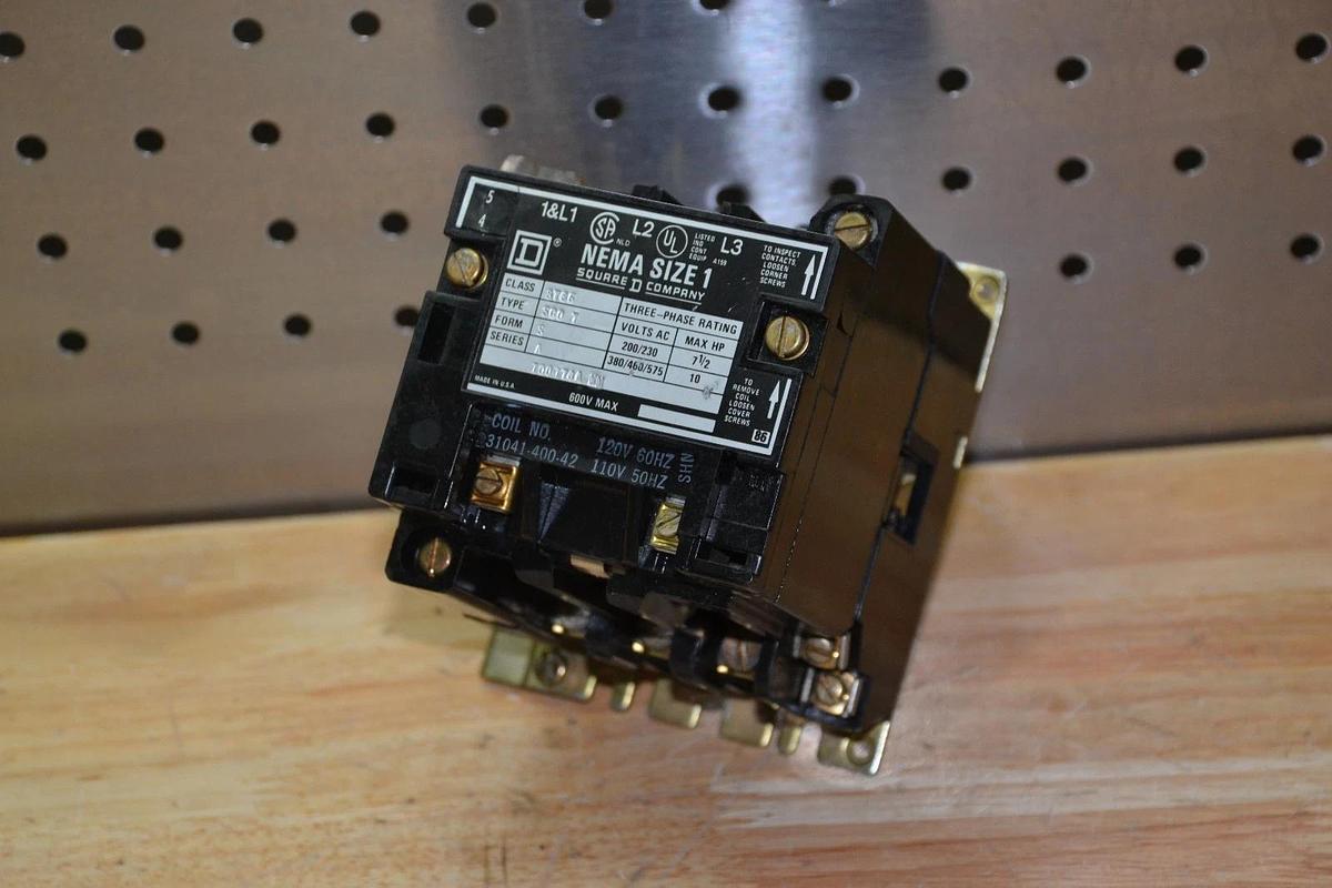 Used SQUARE D 8736 SC0 7 8736SC07 FORM S SERIES A 575V 10HP NEMA SIZE 1 STARTER