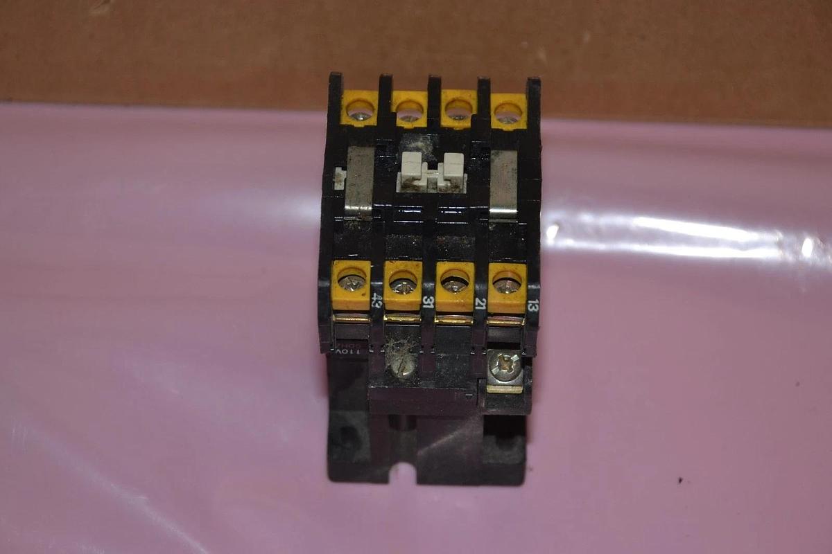 Used MTE CONTACTOR AXCR-0430 AXCR 0430 AXCR0430 600 VA C MAX 110 A 110A