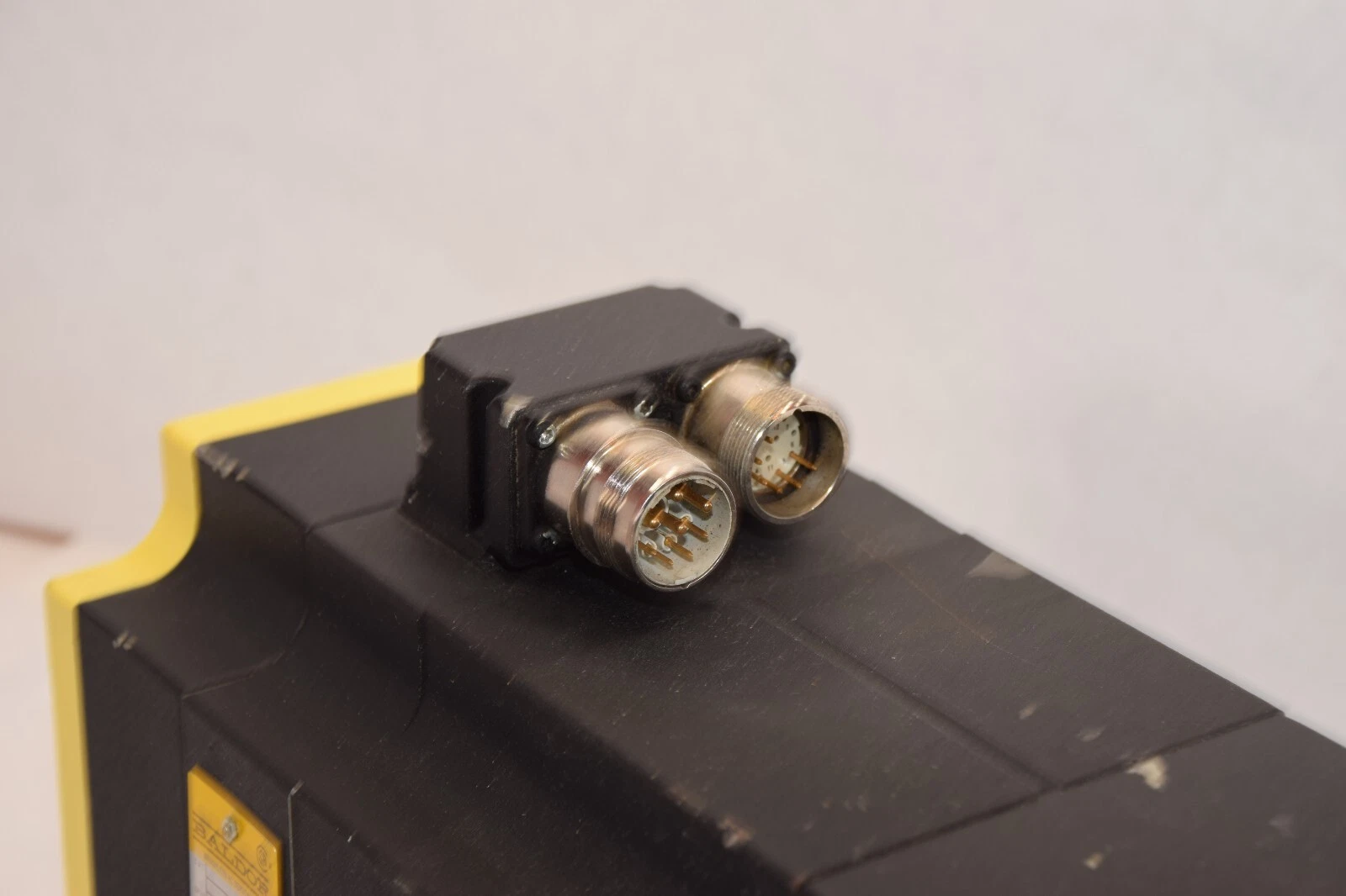 Used Baldor Brushless Servo Motor BSM100C-2250DAP S4P177W105 W0503107247 10nm 1.28kw