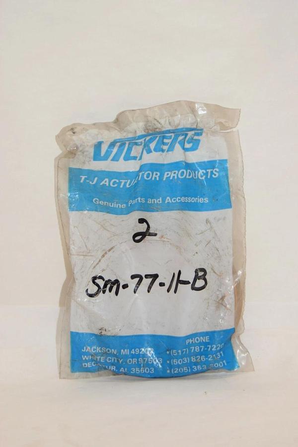 (NEW - Pk 2) VICKERS SM-77-11-B SM7711B Seal Adaptor For 2-1/2" Rod