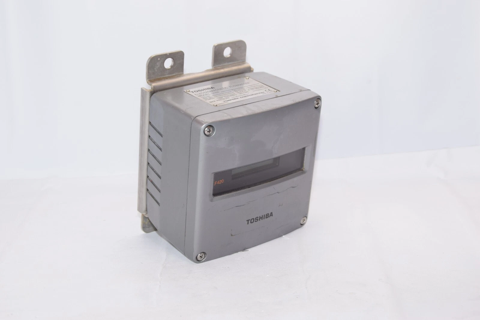 Used TOSHIBA LF420 ABB211ABB LF420ABB211ABB 100-240V 2.0MPa Electromagnetic Flowmeter