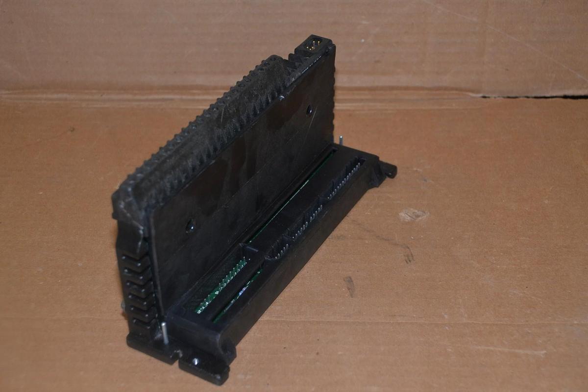 Used GE Fanuc Term Asm IC660TBD025K 5-24vdc 32 SRC