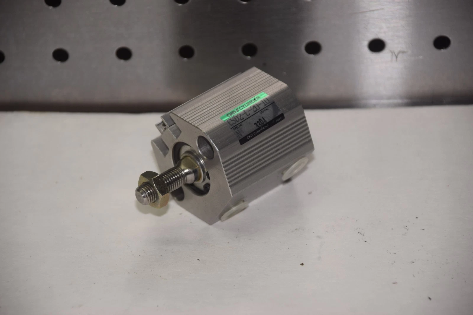 CKD CSD2-L-20-10 CSD2L2010 COMPACT PNEUMATIC CYLINDER NEW