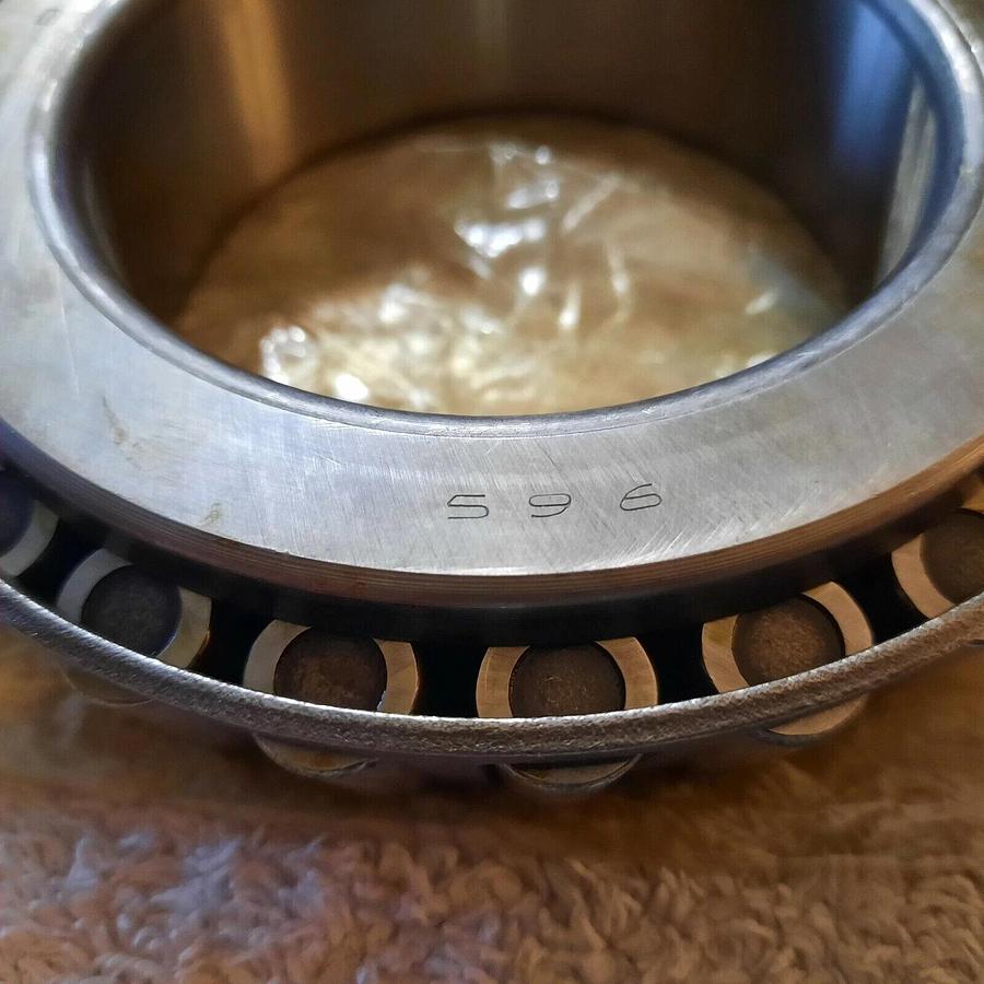 JOHN DEERE, NOS, JD8956, CONE ROLLER BEARINGS FOR MAIN BEARING SET, 596