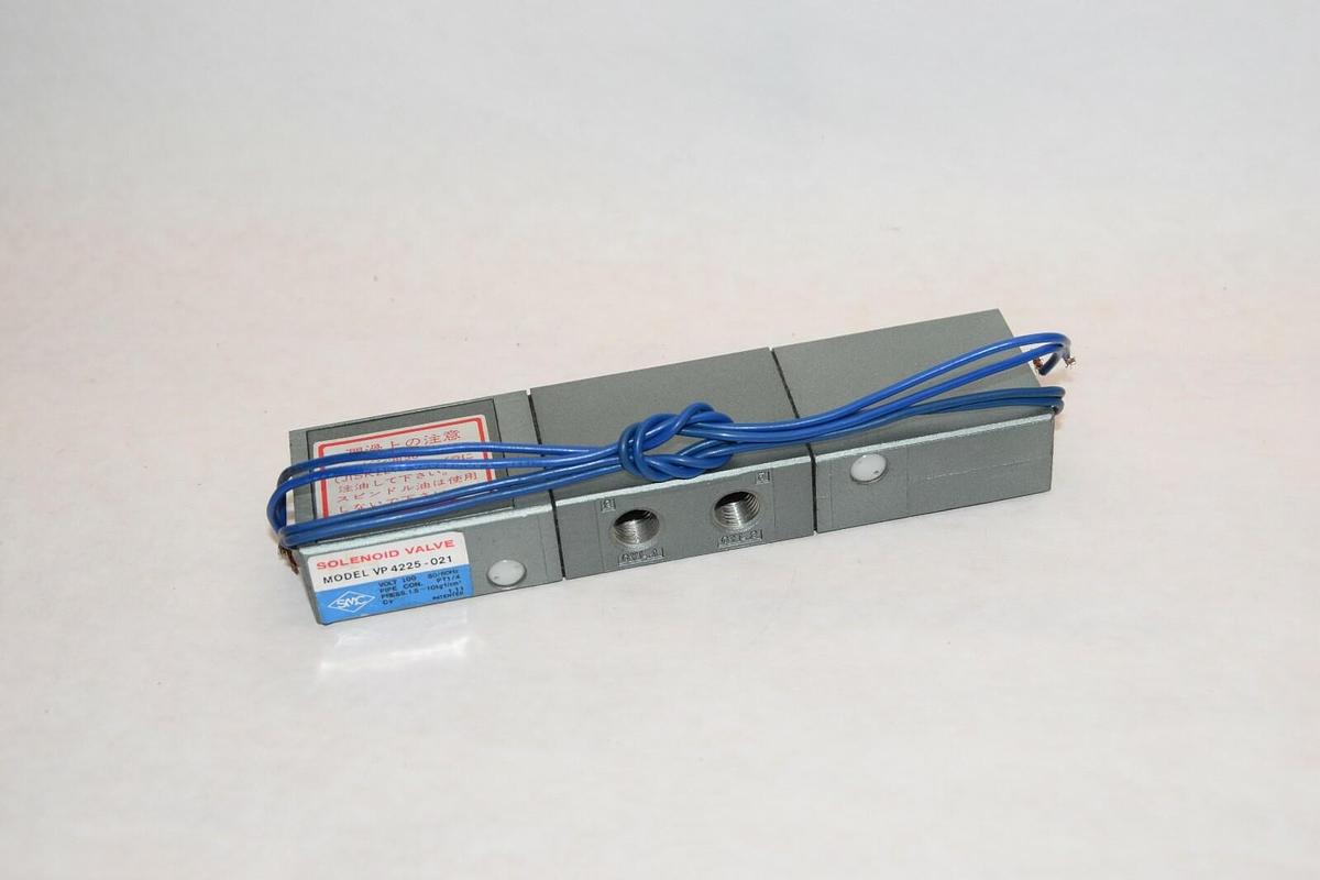 SMC SOLENOID VALVE VP4225-021 VP4225021 100V NEW
