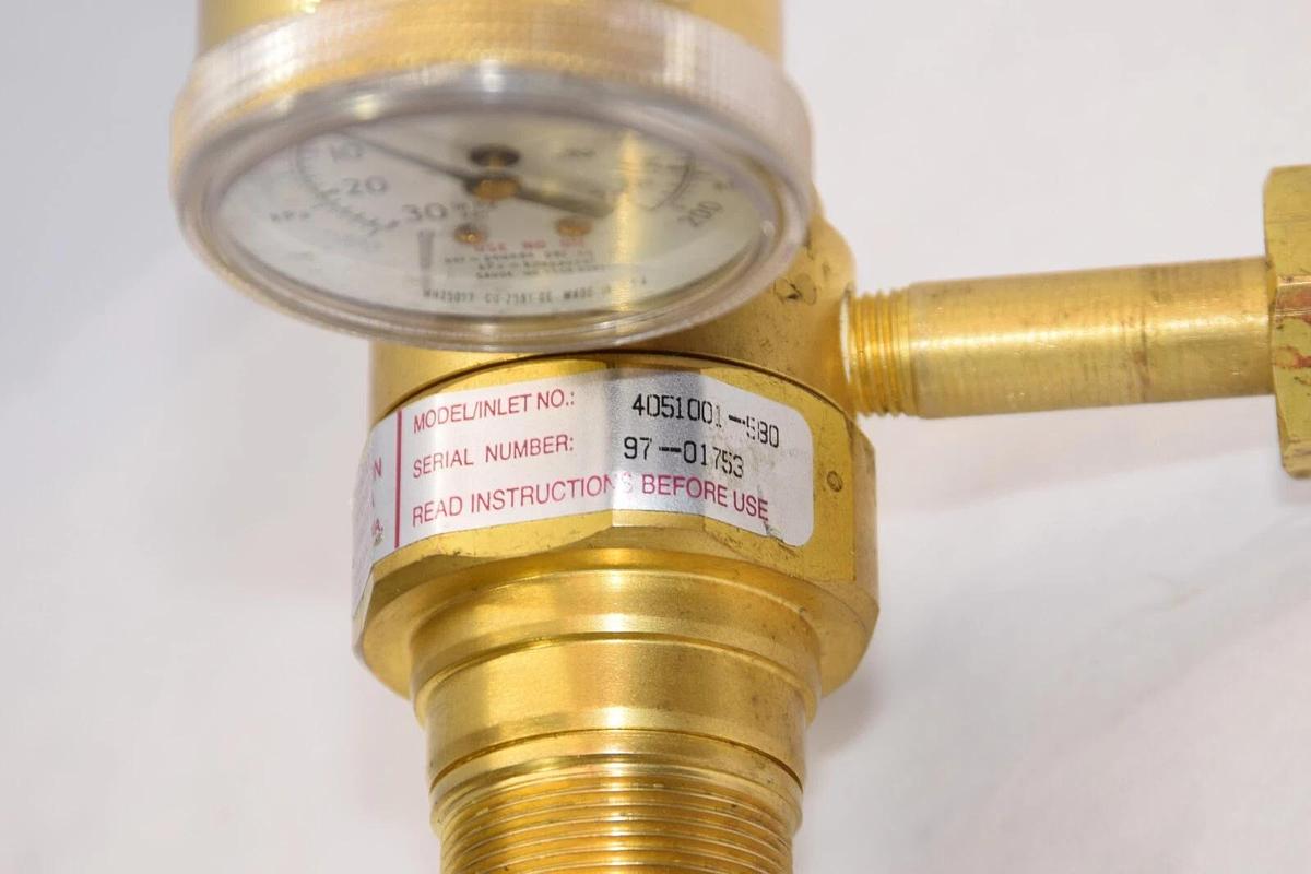 (NEW) BOC GASES 4051001-580 Pressure Regulator