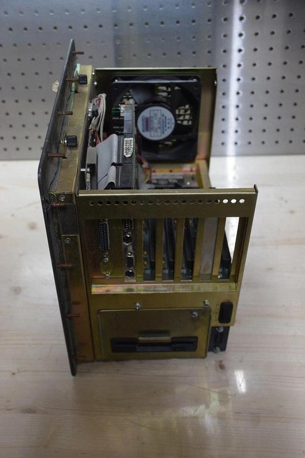 Used Cutler-Hammer D720  DS71205-01 Operator Interface Industrial PC