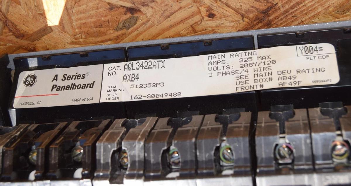 Used General Electric GE A Series Panelboard Interior AQL3422ATX AXB4 225a 3ph 4w