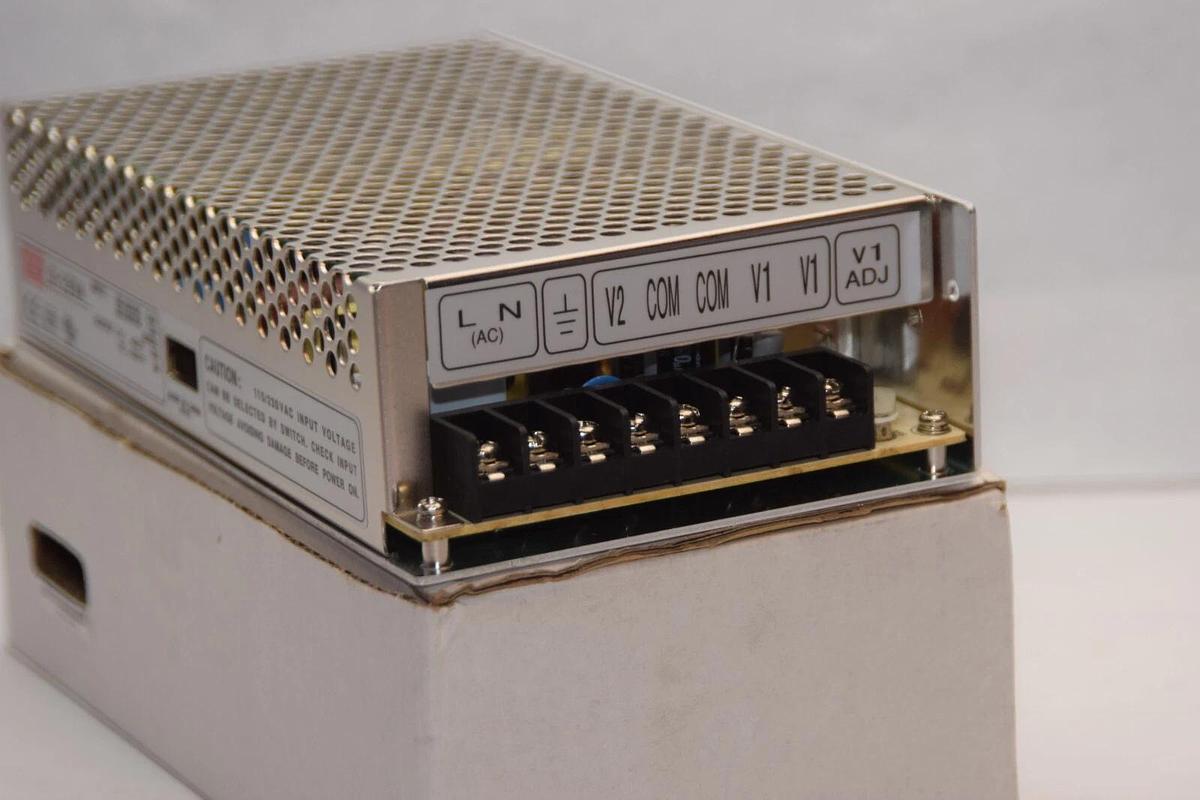 (NEW) MEAN WELL D-120A 120/240Vac 2.8/1.6A Power Supply