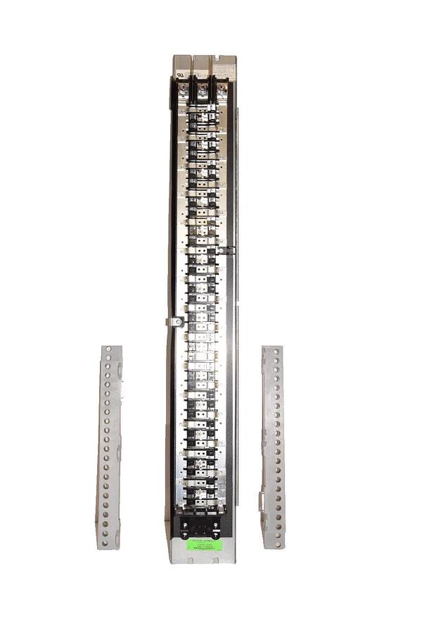 Square D NQOB84242LR 225A Main Lug Circuit Panelboard 42 Circuit