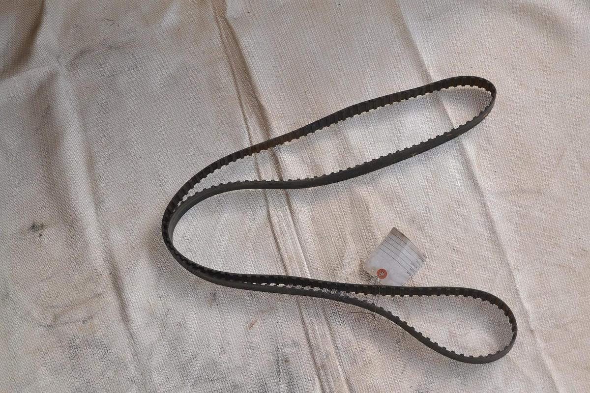 Goodyear 900H100  Timing Belt NEW  900 H 100 1" wide
