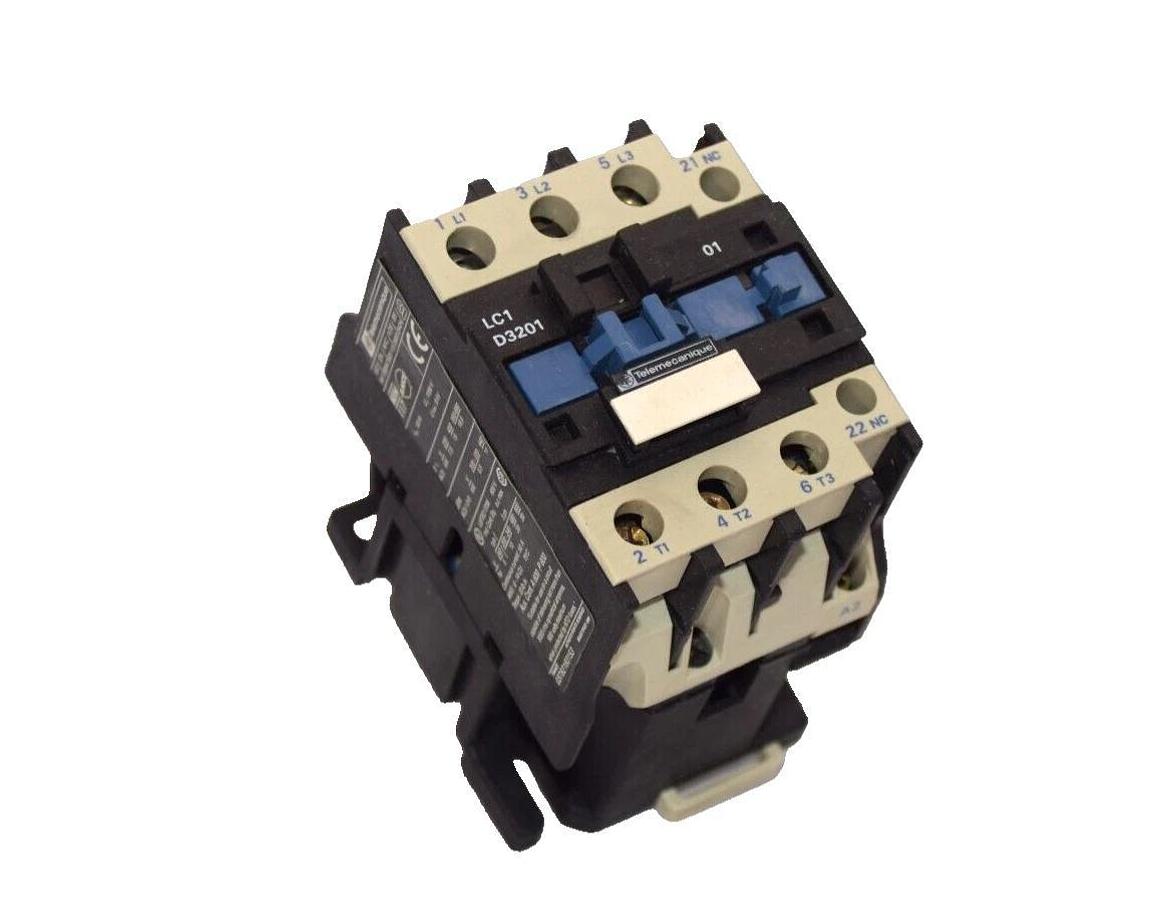 Used TELEMECANIQUE LC1 D3201 Contactor 110V Coil