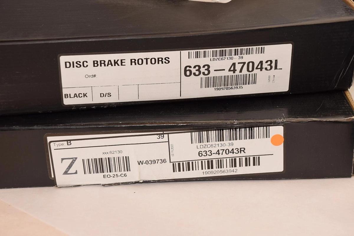 R1 CONCEPTS B09FP2NKDM Disc Front Brake Rotors Black w/ Ceramic Pads (NEW)