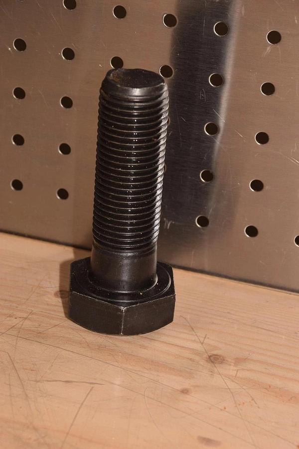 ASF 1-1/4"-8 x 4" A193 ASTM B7 Black Oxide Finish Heavy Hex Bolt 1-14" X 4" 11/4