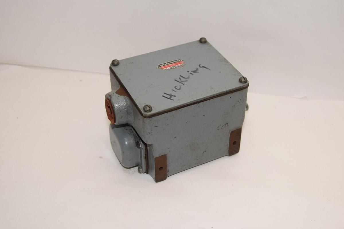 (NEW) CUTLER HAMMER 10316H54B Rotating Shaft Limit Switch (vintage 1947)